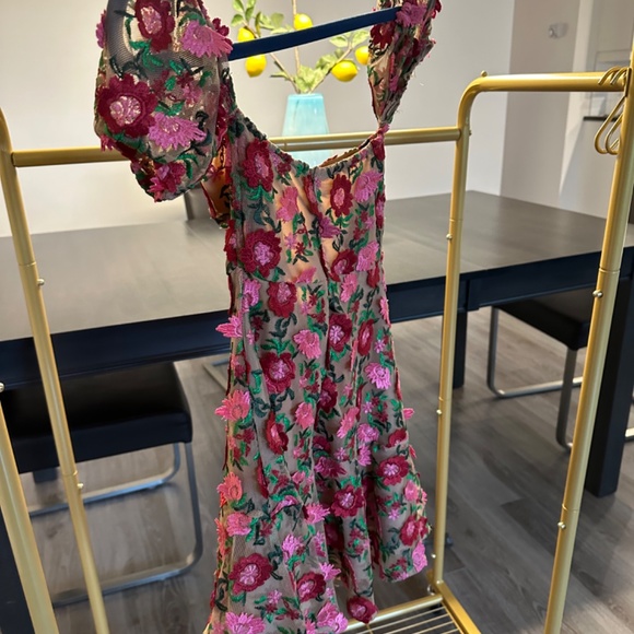 For Love & Lemons Amelia Off-Shoulder Mini dress Size XS Floral Embroidery - Picture 5 of 7